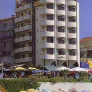 Sergent Kusadası