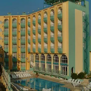 3* Otel Albora
